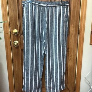 Women’s linen wide leg trousers. Size XL.  Denim blue with white stripe pattern.